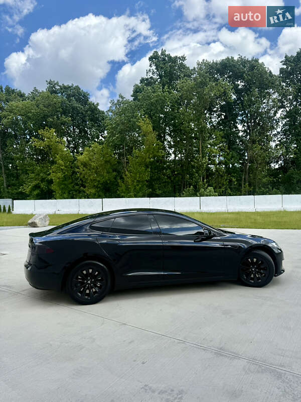 Лифтбек Tesla Model S 2018 в Луцке