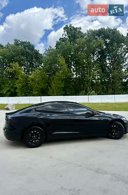 Лифтбек Tesla Model S 2018 в 