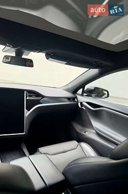 Лифтбек Tesla Model S 2018 в 