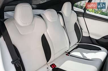 Лифтбек Tesla Model S 2024 в 