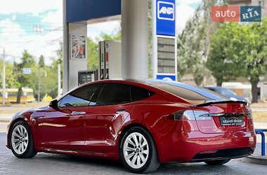 Лифтбек Tesla Model S 2016 в 