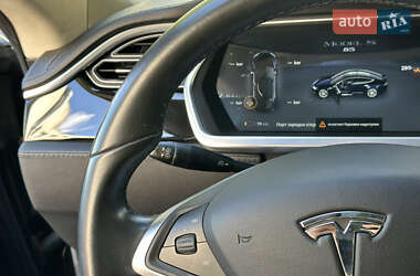 Лифтбек Tesla Model S 2013 в 