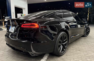 Лифтбек Tesla Model S 2022 в 