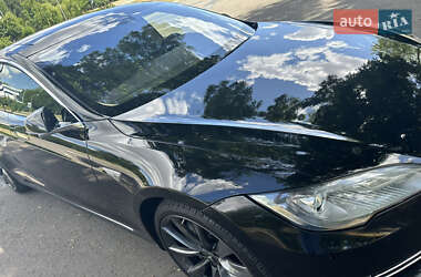 Лифтбек Tesla Model S 2014 в 