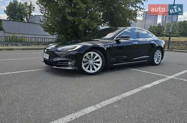 Лифтбек Tesla Model S 2018 в 