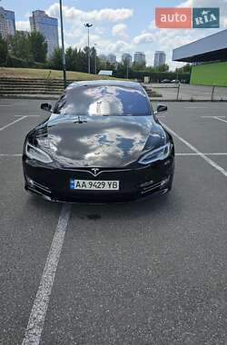Лифтбек Tesla Model S 2018 в 