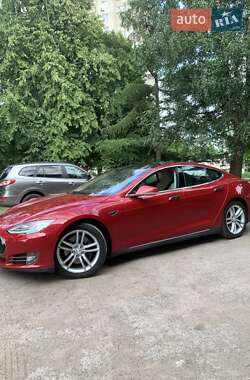 Ліфтбек Tesla Model S 2013 в 