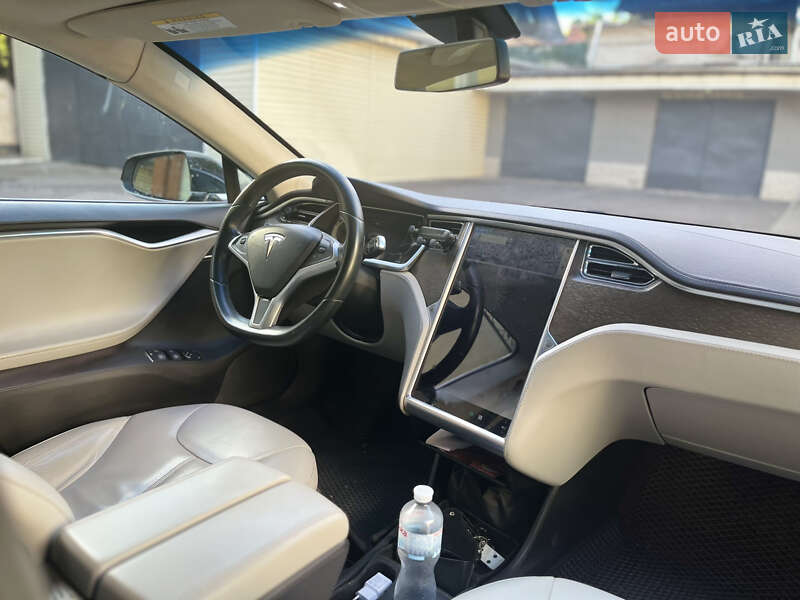 Ліфтбек Tesla Model S 2012 в Одесі