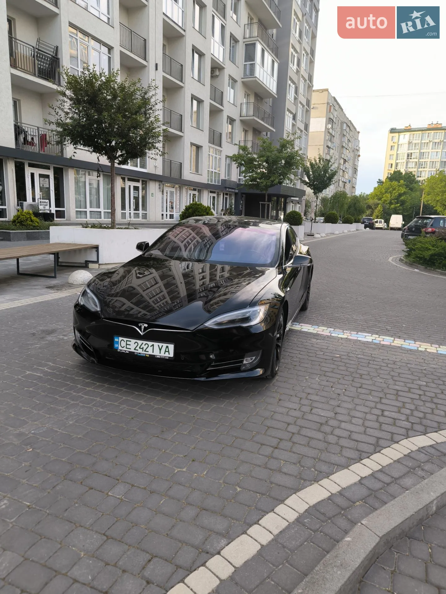 Tesla Model S 2017 VIN 5YJSA1E17HF209651 фото оголошення 13 з 19