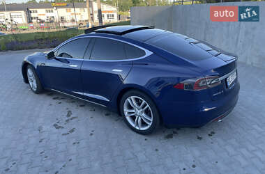 Лифтбек Tesla Model S 2016 в 