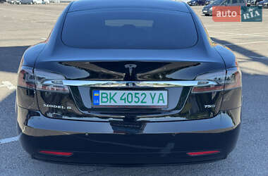 Ліфтбек Tesla Model S 2018 в 