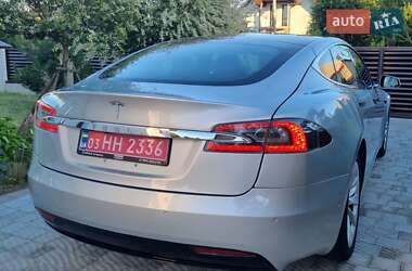 Лифтбек Tesla Model S 2016 в 