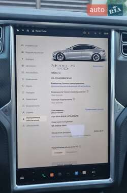 Лифтбек Tesla Model S 2016 в 