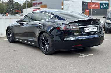 Лифтбек Tesla Model S 2017 в 