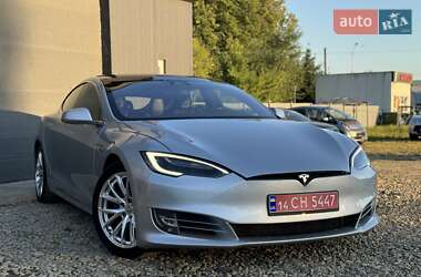 Лифтбек Tesla Model S 2017 в 
