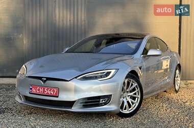 Лифтбек Tesla Model S 2017 в 