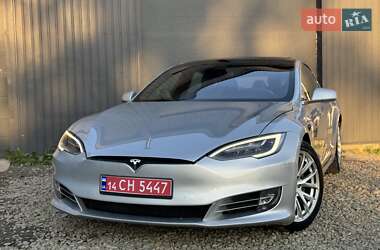Лифтбек Tesla Model S 2017 в 