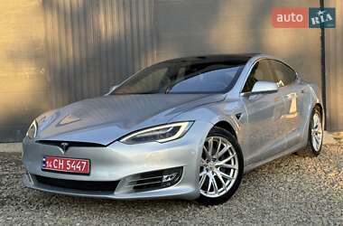 Лифтбек Tesla Model S 2017 в 