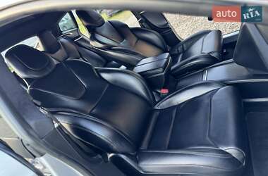 Лифтбек Tesla Model S 2017 в 