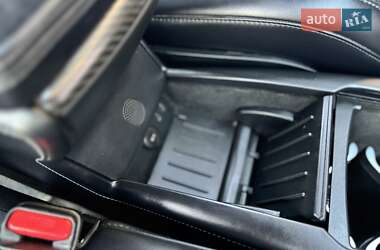 Лифтбек Tesla Model S 2017 в 