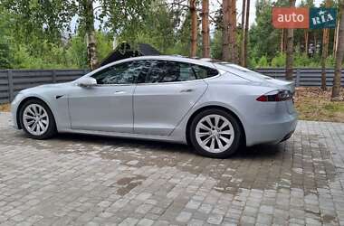 Лифтбек Tesla Model S 2016 в 