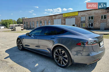 Лифтбек Tesla Model S 2020 в 