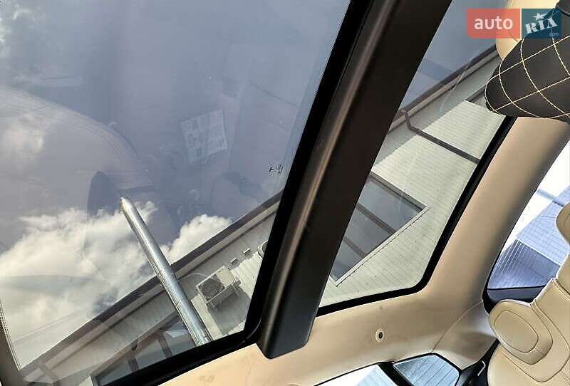 Лифтбек Tesla Model S 2013 в Львове