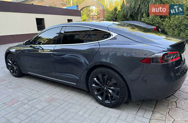 Ліфтбек Tesla Model S 2018 в 