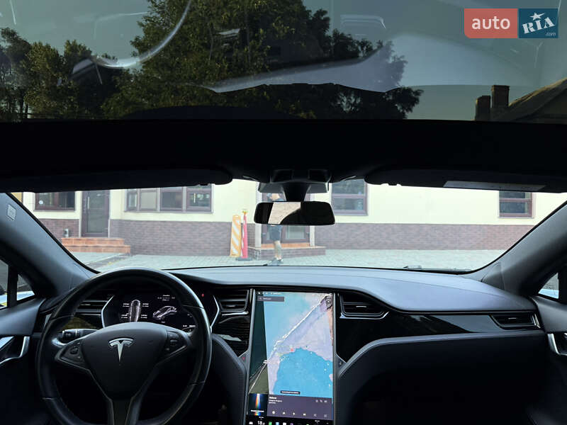 Лифтбек Tesla Model S 2018 в Днепре