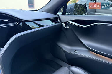 Ліфтбек Tesla Model S 2018 в 