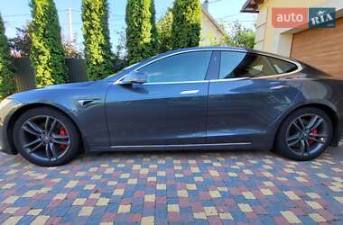 Лифтбек Tesla Model S 2016 в 