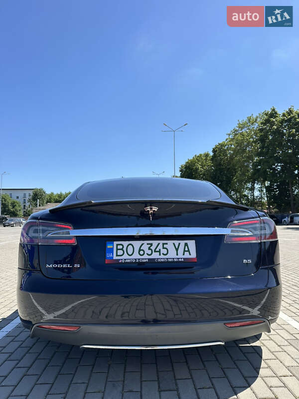 Лифтбек Tesla Model S 2013 в Тернополе