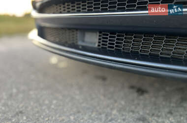 Лифтбек Tesla Model S 2015 в 