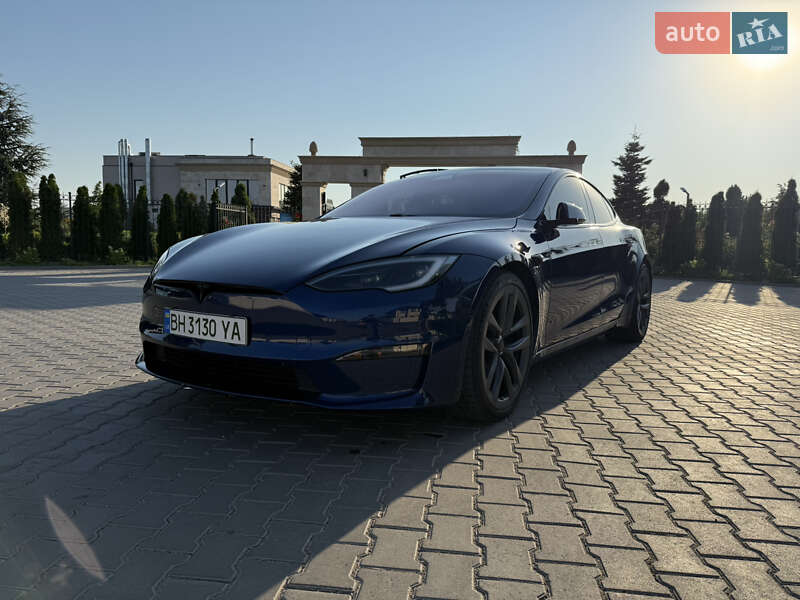 Лифтбек Tesla Model S 2022 в 