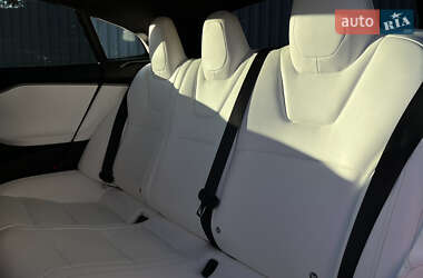 Лифтбек Tesla Model S 2018 в 