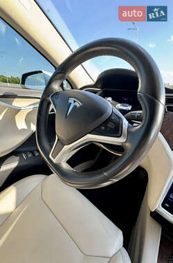 Ліфтбек Tesla Model S 2017 в Рівному