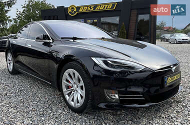 Лифтбек Tesla Model S 2016 в Коломые
