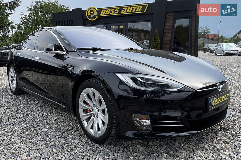Tesla Model S 2016