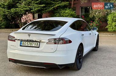 Ліфтбек Tesla Model S 2015 в 