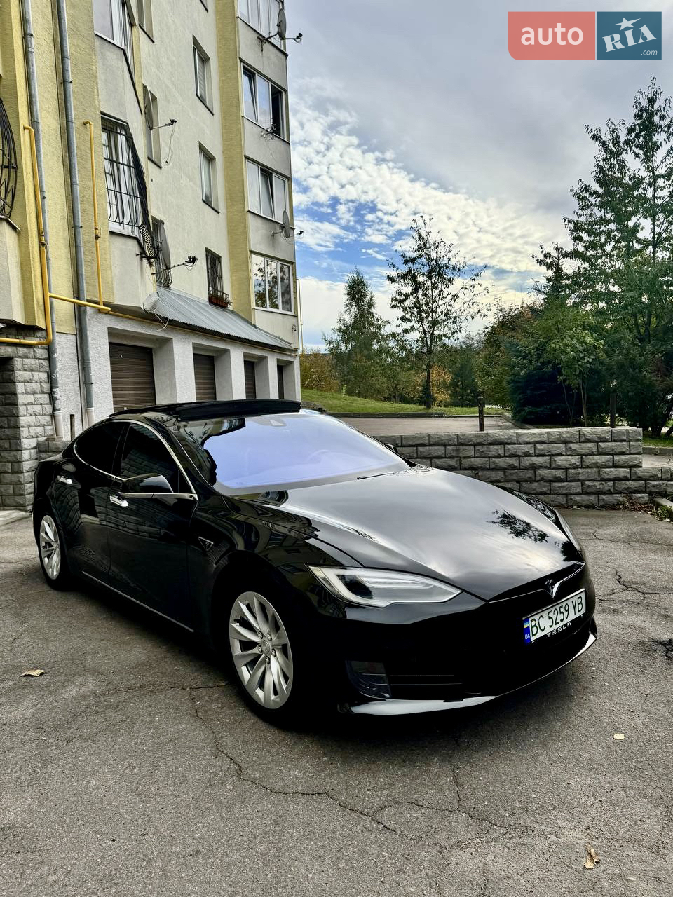2015 Tesla Model S - мініатюра 13