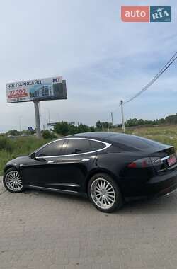 Лифтбек Tesla Model S 2013 в 