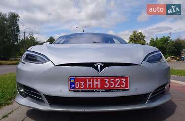 Лифтбек Tesla Model S 2016 в 