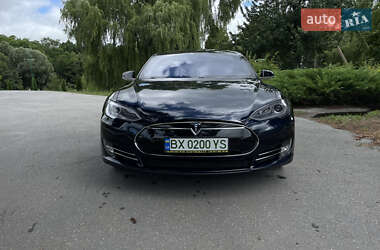 Ліфтбек Tesla Model S 2013 в 