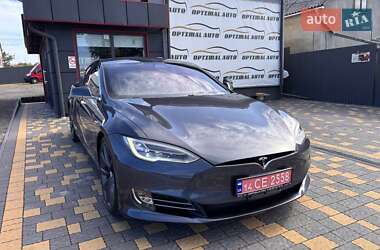 Ліфтбек Tesla Model S 2017 в 