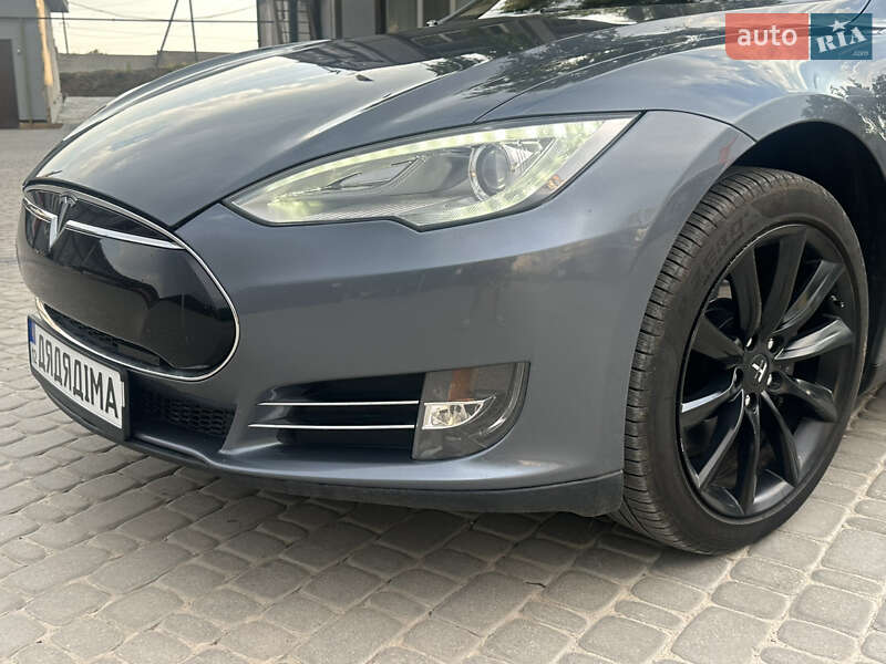 Лифтбек Tesla Model S 2013 в Кропивницком