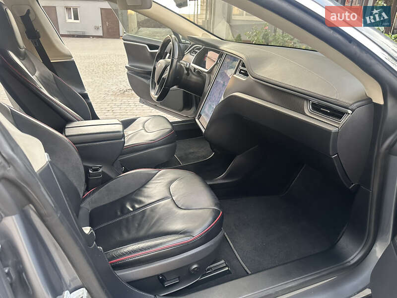 Лифтбек Tesla Model S 2013 в Кропивницком