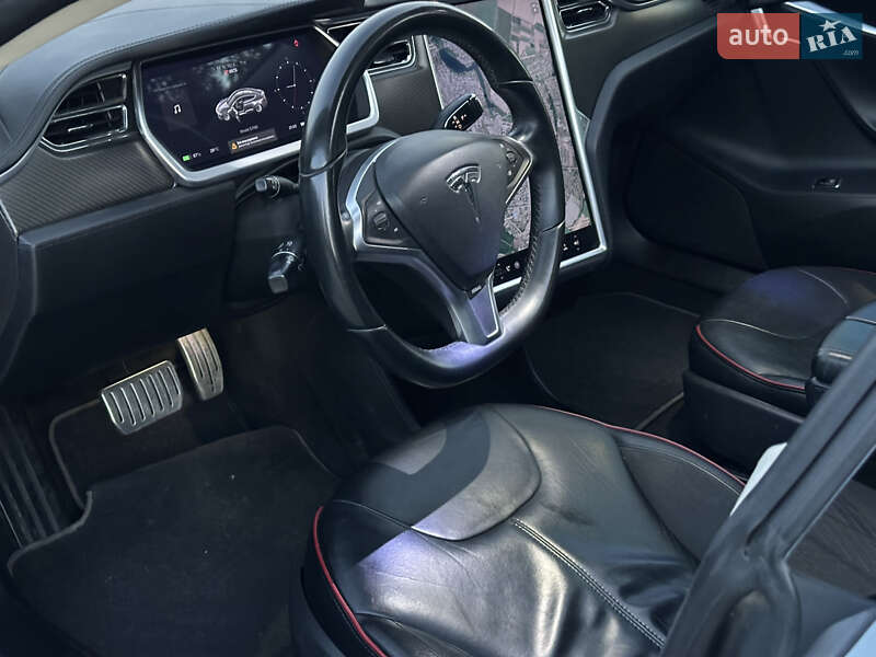 Лифтбек Tesla Model S 2013 в Кропивницком