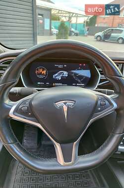 Лифтбек Tesla Model S 2016 в 