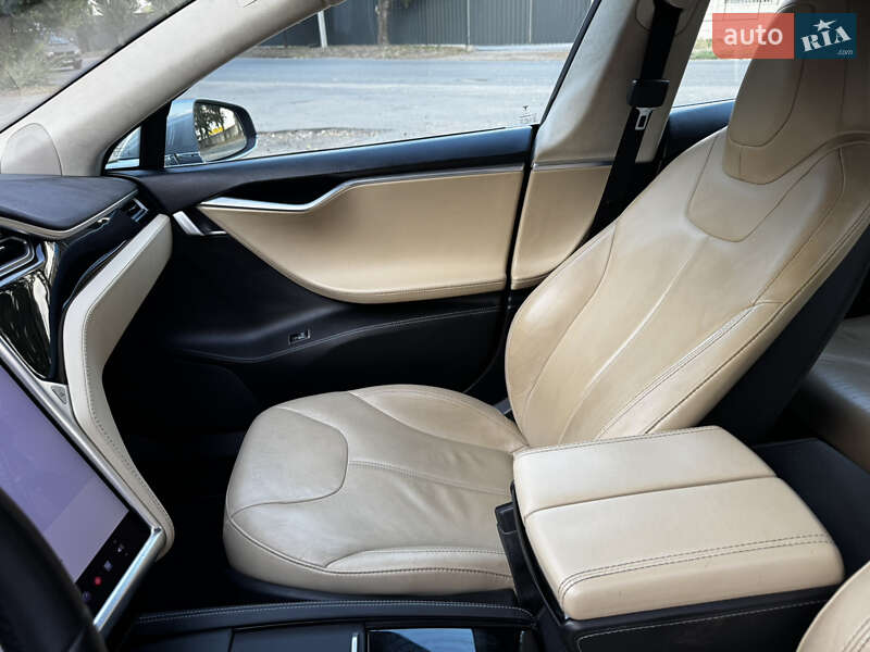 Лифтбек Tesla Model S 2014 в Днепре фото 10 Лифтбек Tesla Model S 2014 в Днепре