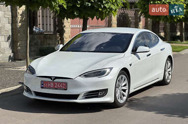 Лифтбек Tesla Model S 2016 в 